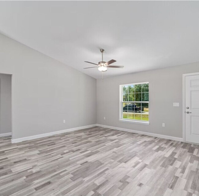 Building Photo - 12922 SW 73rd Ave Rd