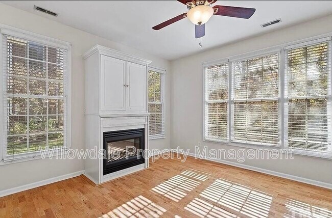 Building Photo - 3313 Kudrow Ln