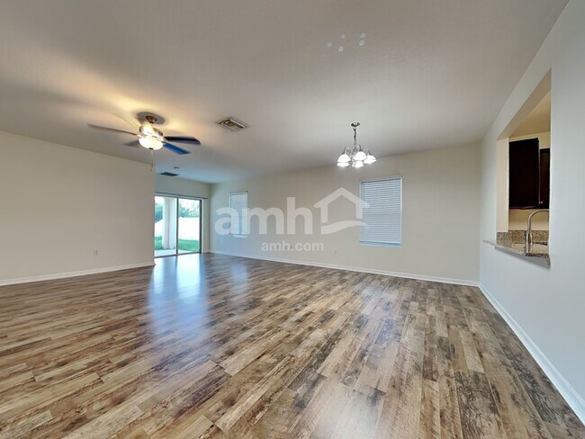 Building Photo - 3825 Crystal Dew St