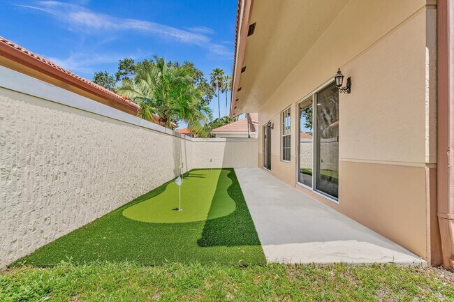 Building Photo - 36 Monterey Pointe Dr