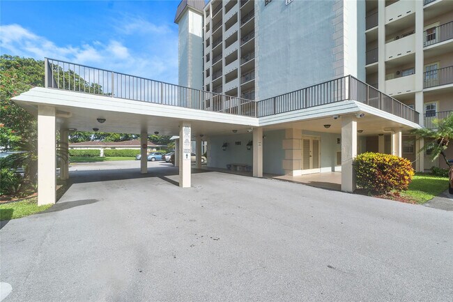 Building Photo - 9101 W Sample Rd