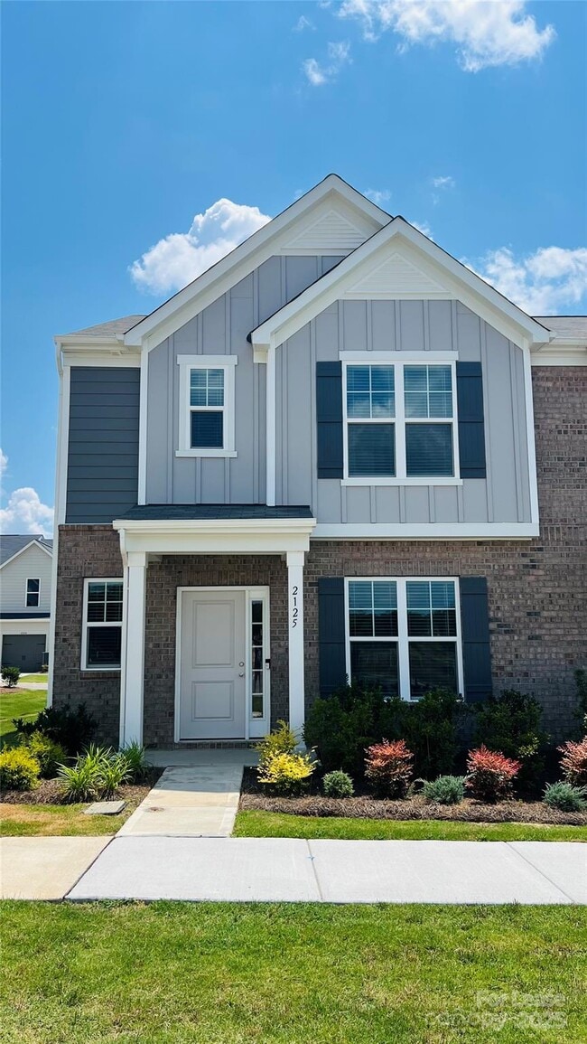 Primary Photo - 2125 Riverstone Blvd