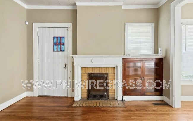 Building Photo - 503 Dusy St