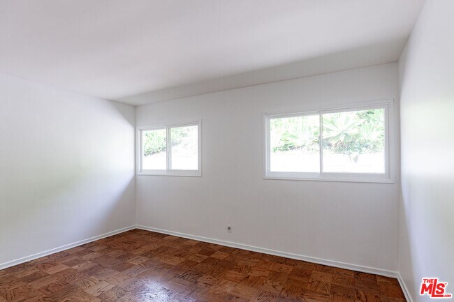 Building Photo - 1430 Rockhaven St