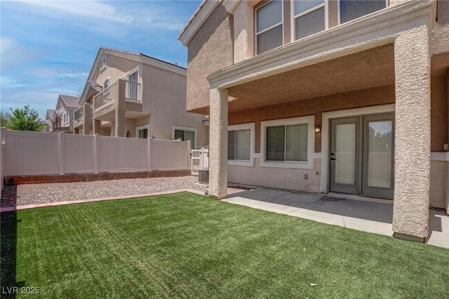 Building Photo - 9133 Forest Willow Ave