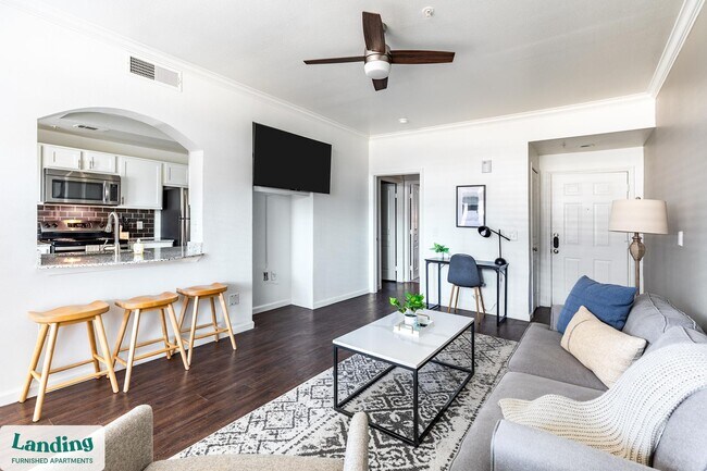 Building Photo - 1000 Henderson St