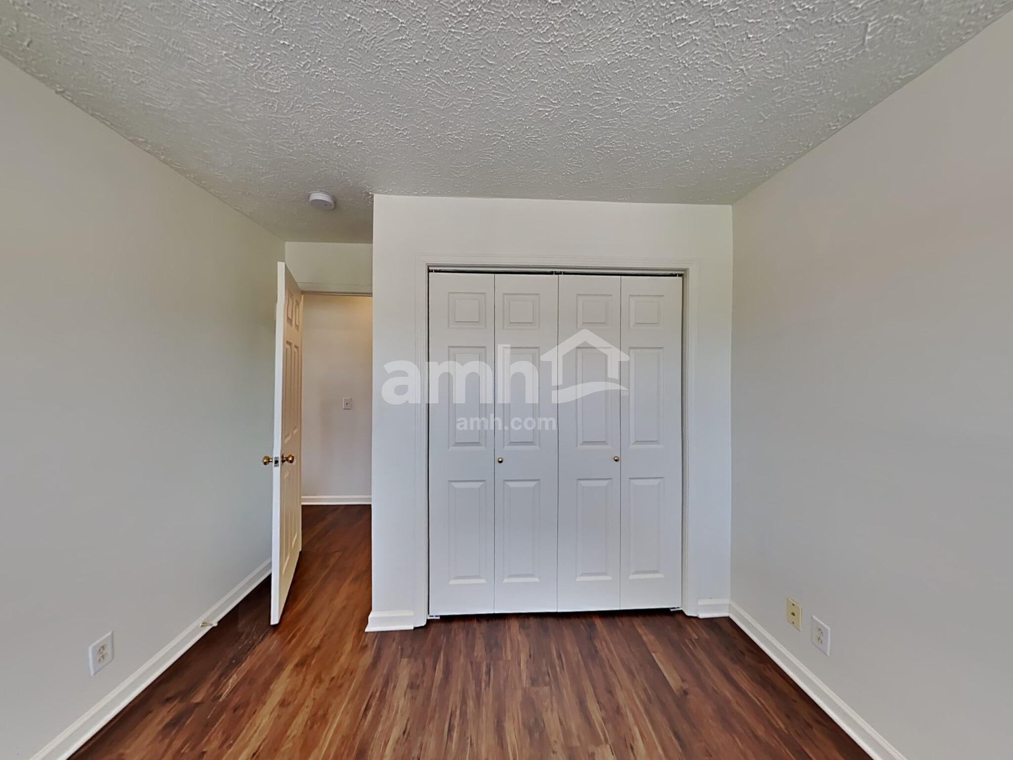 Building Photo - 120 Rose Garden Ln