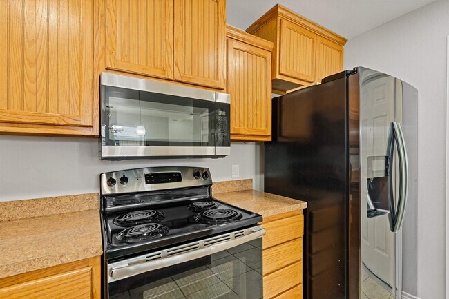 Building Photo - 1013 Tesoro Run