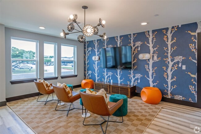 Building Photo - 10010 N Capital of Texas Hwy