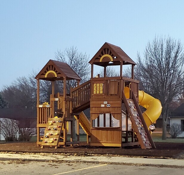 Primary Photo - Cypress Pointe Apartments