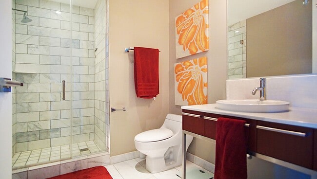 Building Photo - The Martin 1807-Strip/city Views form this Stunning Fully Furnished 2Bd/2Ba Residence