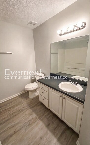 Building Photo - 2429 Brianna Dr