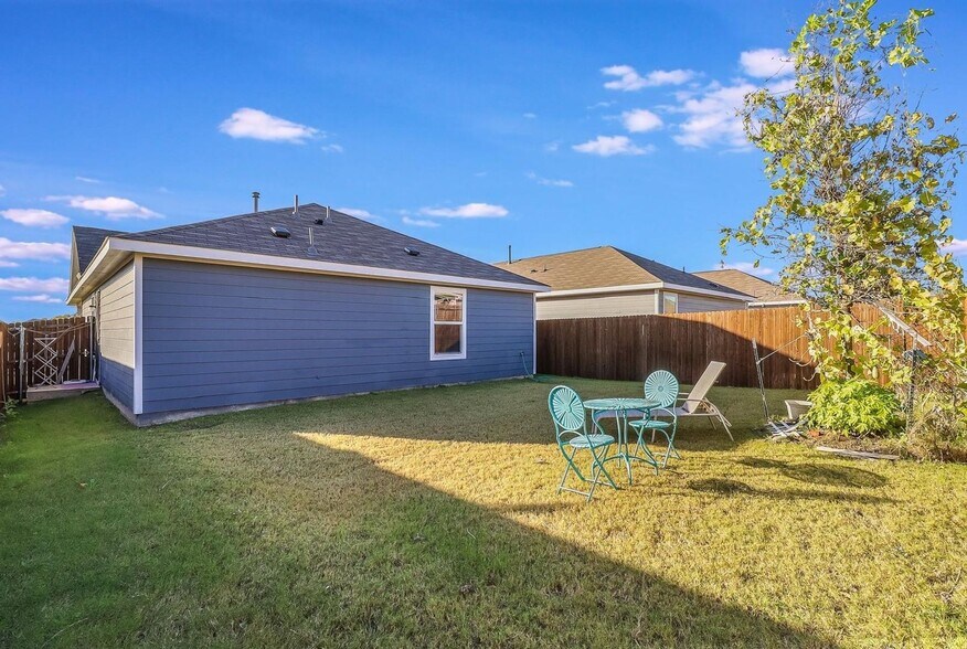Building Photo - 7816 Ruellia Rd