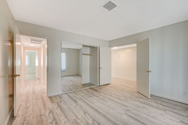 Building Photo - 2809 Northam St