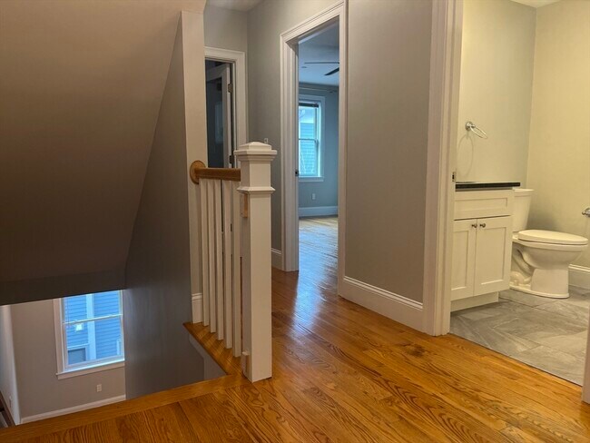 Building Photo - 45 Spring St