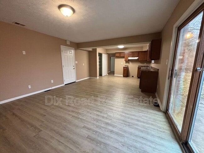 Building Photo - 3312 Burgoyne Dr