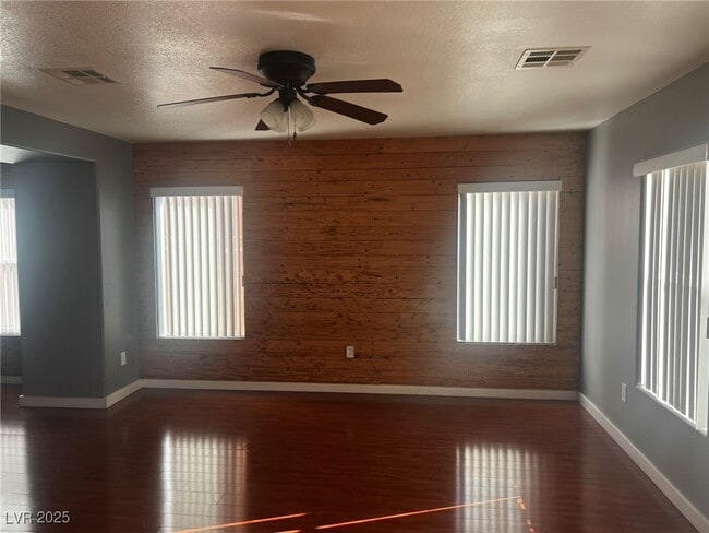 Building Photo - 6593 Pacific Screech Pl