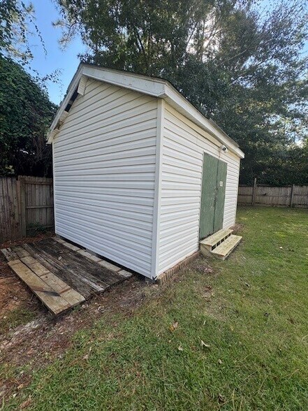 Building Photo - 9750 Limu Way