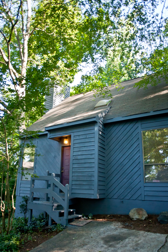 Building Photo - Super cute house in Carrboro!