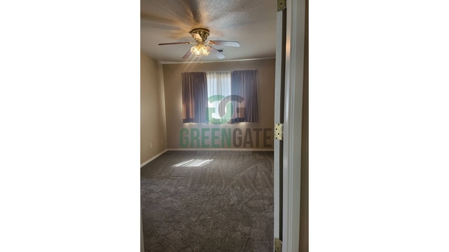 Building Photo - NOW AVAILABLE! Make this spacious 4 bedroo...