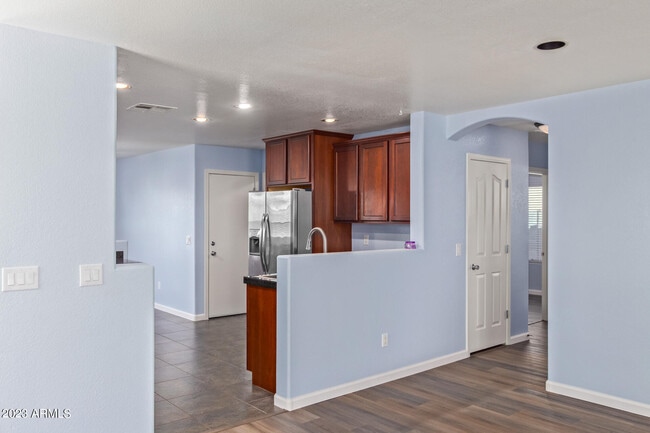 Building Photo - 36532 W Barcelona Ln