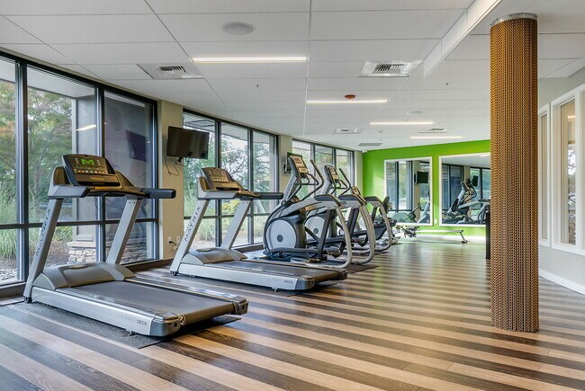 Building Photo - Wharfside Pointe