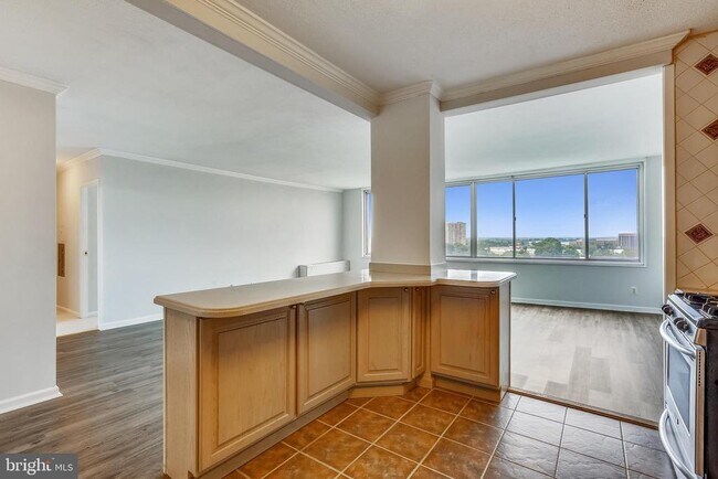 Building Photo - 11801 Rockville Pike