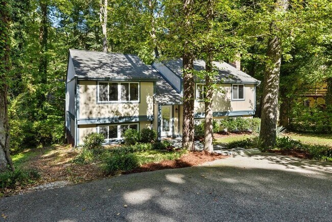 Building Photo - Spacious 5 Bedroom Home in Midlothian - $2,800/mo