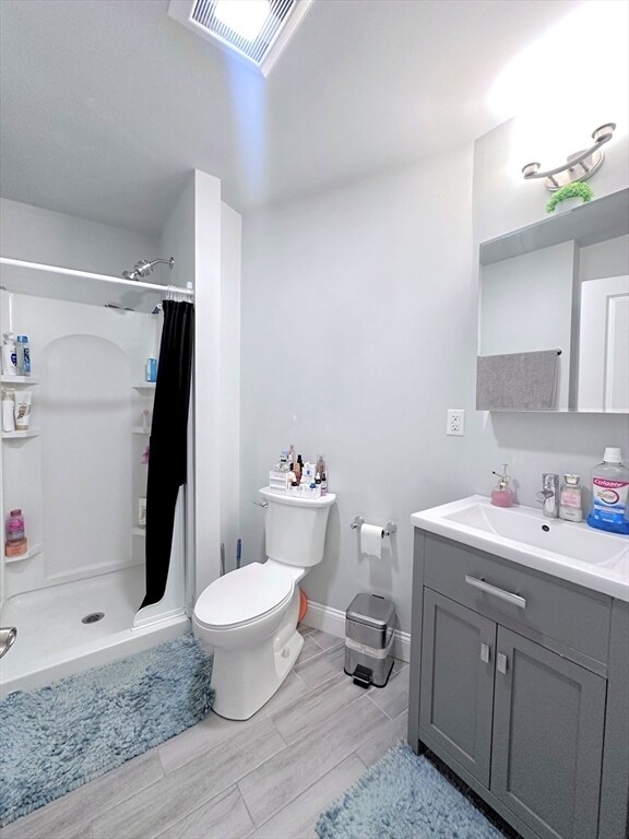 Building Photo - 371 Main St