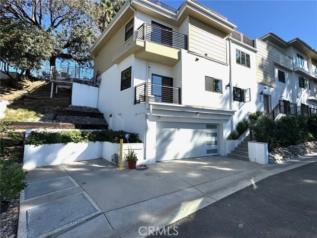 Building Photo - 204 Mockingbird Ln