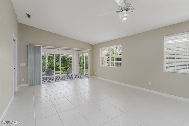 Building Photo - 4949 Kingston Way