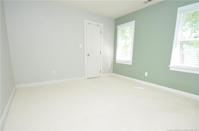 Building Photo - 101 Glen Hearth Ct
