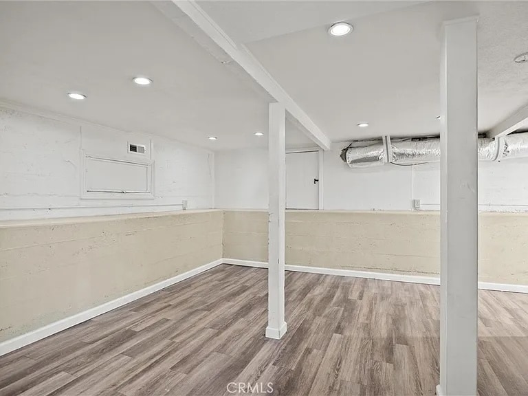 Building Photo - 403 Ash St