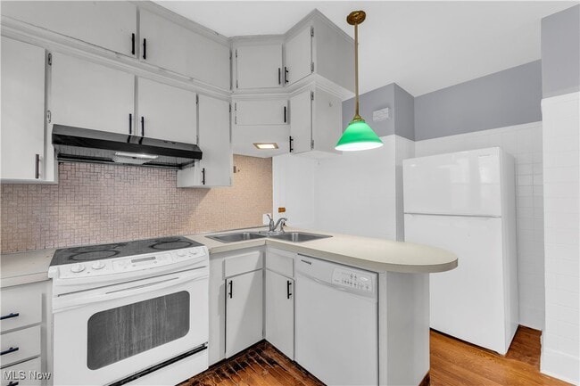 Building Photo - 2101 Elbur Ave