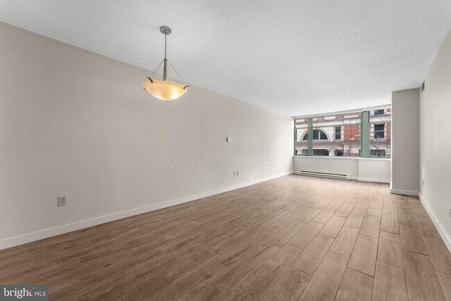 Building Photo - 1150 K St NW