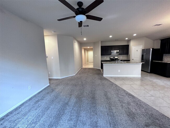 Building Photo - 3042 Village Creek Dr