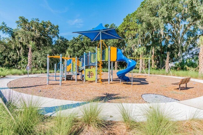 Building Photo - OUTSTANDING SUMMERWOODS -PARRISH 3 BEDROOM...