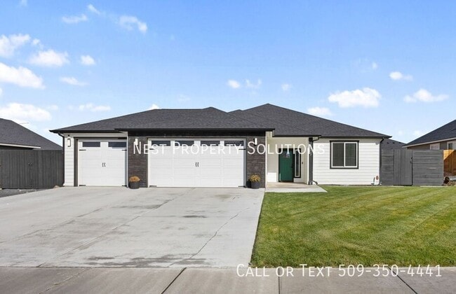 Primary Photo - 909 5th Ave NE