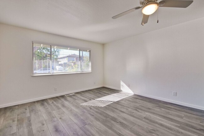 Building Photo - 683 Arbutus Ave