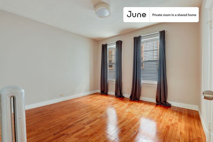 Building Photo - Room in Shared 4 bed/1 bath home