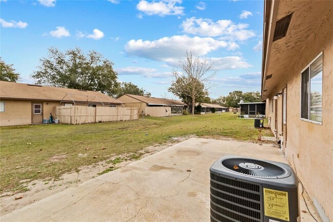 Building Photo - 459 W Rosewood Ln