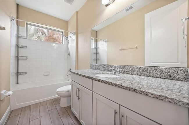 Building Photo - 8348 Vivaro Isle Way