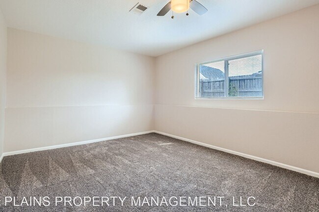 Building Photo - 3 br, 2 bath House - 602 East 24th Street