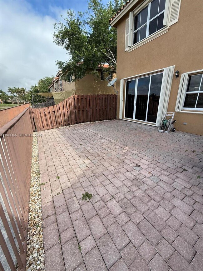 Building Photo - 15274 SW 30th Terrace