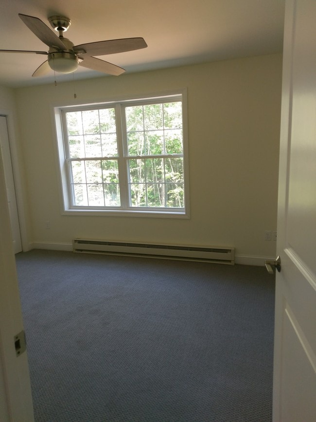 Back Bedroom - 60 Somersworth Rd