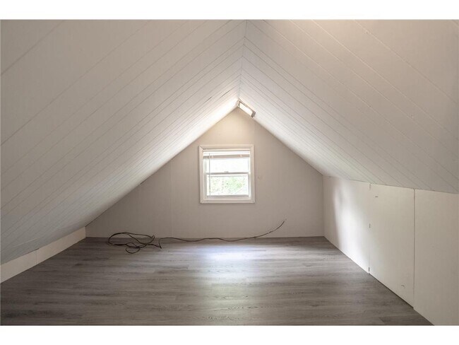 Building Photo - 1125 Margaret St