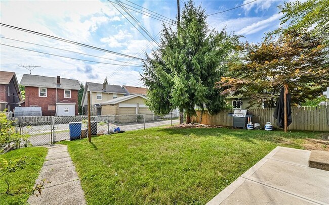 Building Photo - 1168 Jancey St