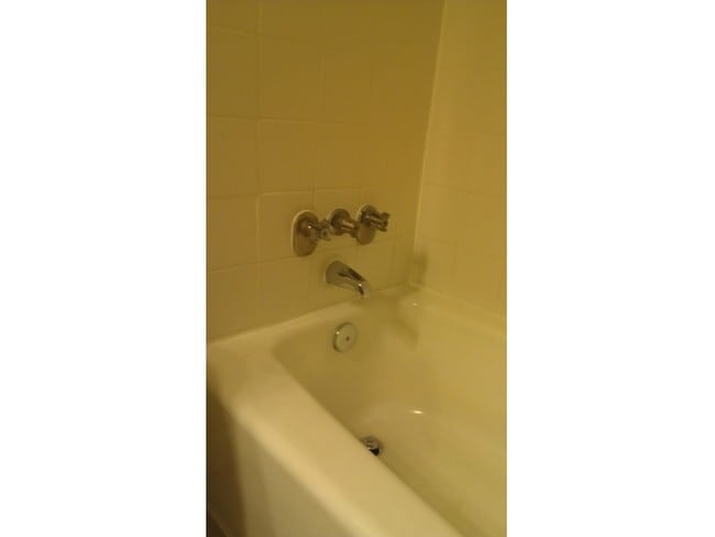 Building Photo - 5304 W Kennedy Blvd