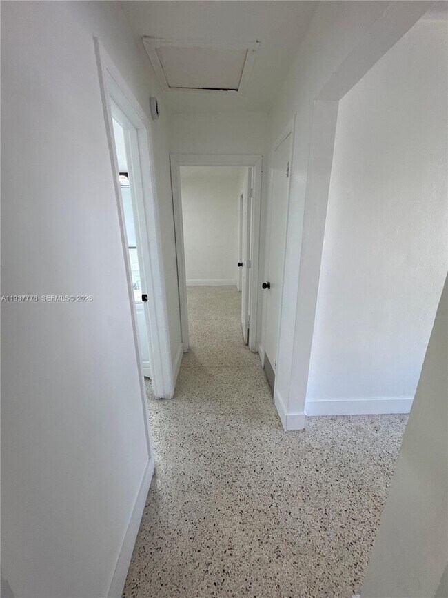 Building Photo - 1026 NW 2nd St