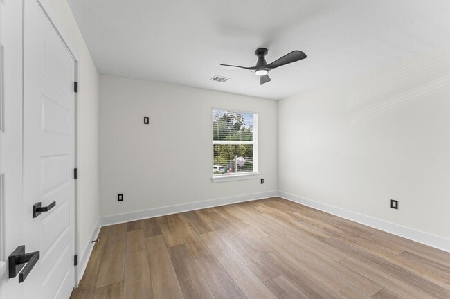 Building Photo - 8605 Amadwe St